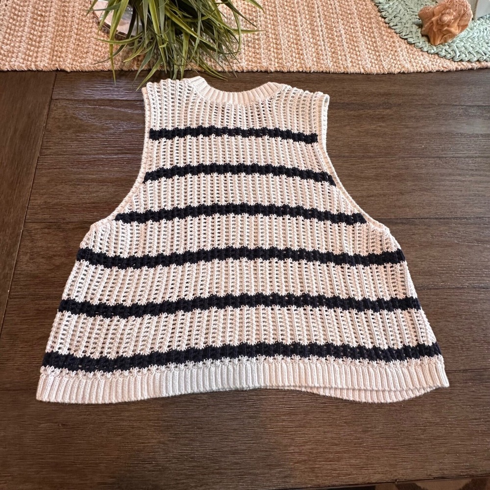 Two Striped Knit Cropped Summer Tank Tops Hollister/ Jessica Simpson Size L - Picture 3 of 16